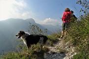 25 Di fronte il dirimpettaio Monte Zucco...nella foschia